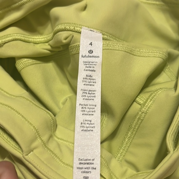Lululemon leggings size 4 - Picture 3 of 5